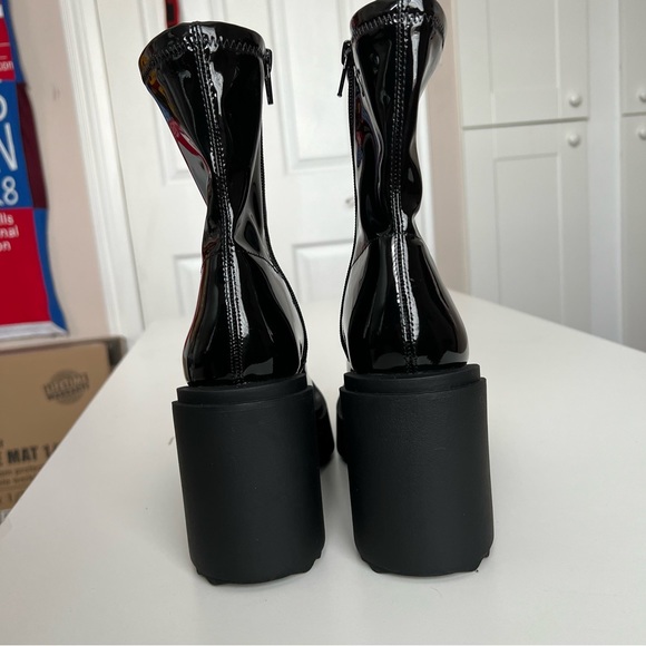 BRAND NEW patent faux leather platform boots - Picture 7 of 13